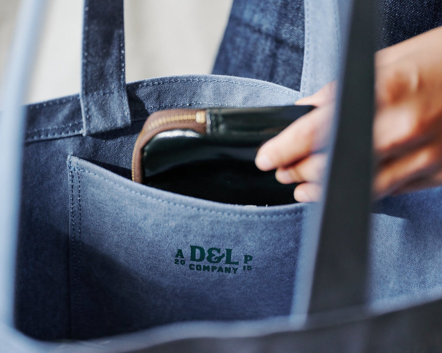 Dumbo Bag 灰藍Tape