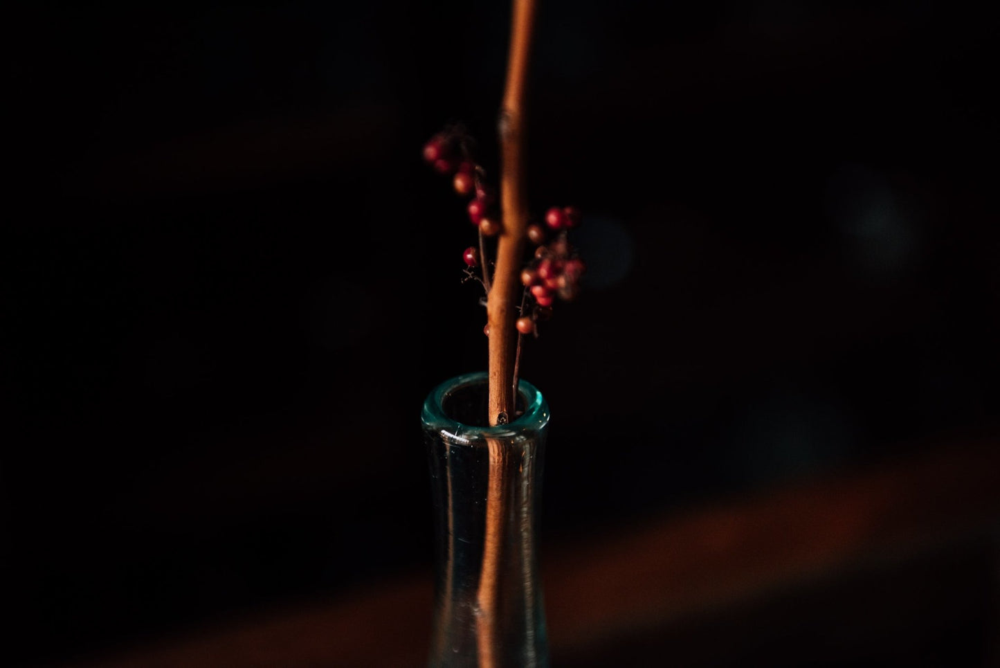 細窄玻璃瓶 - A Design&Life Project