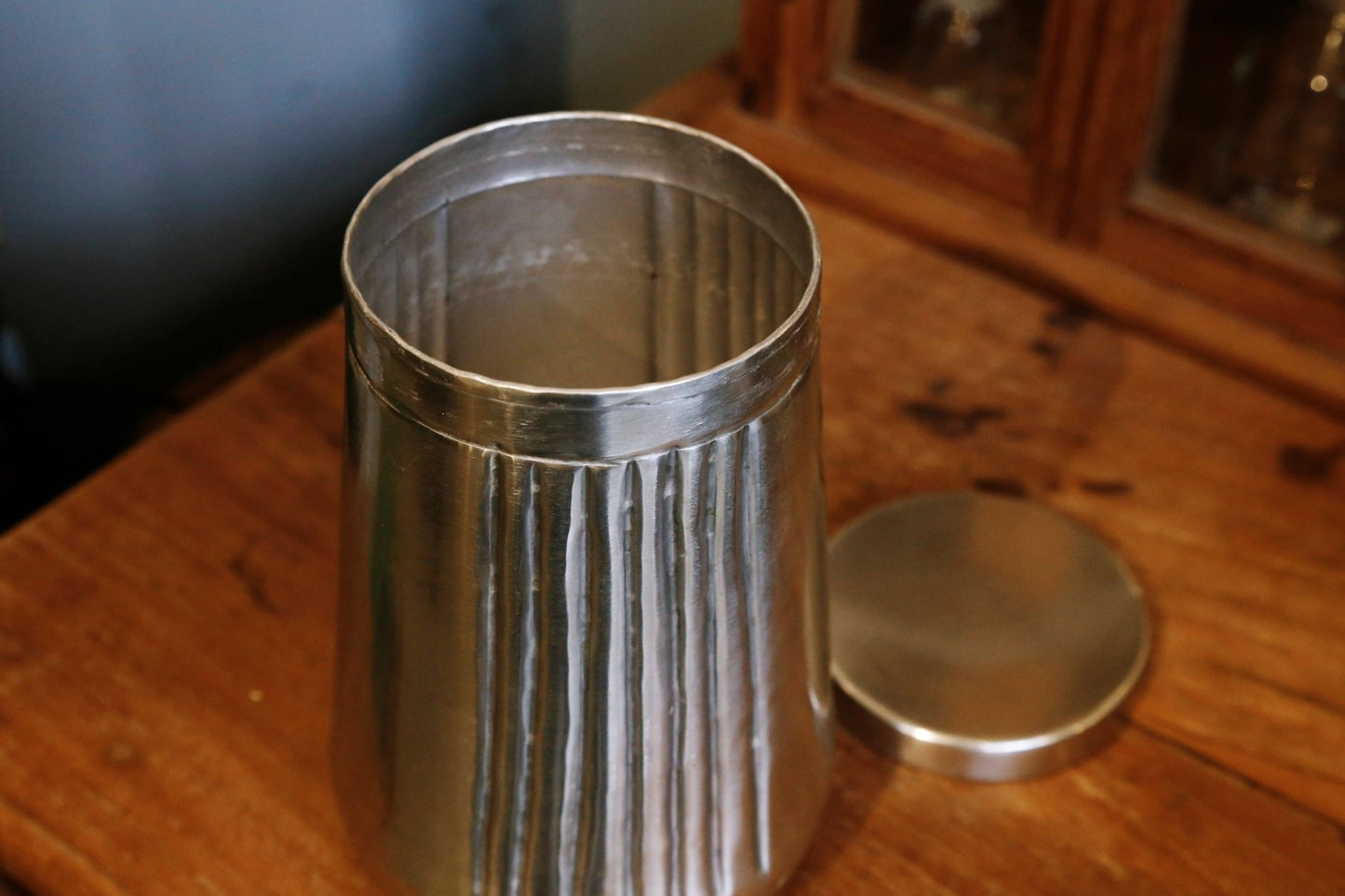 仿舊帶蓋錫罐 Tin Jar with Lid